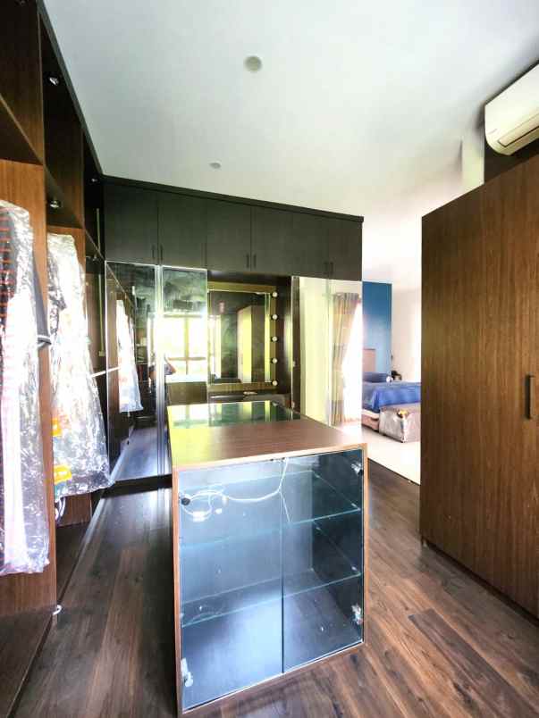 dijual rumah cluster cassia jgc jakarta