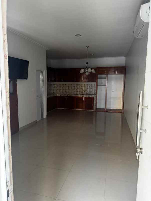 dijual rumah cluster eropa sedayu city