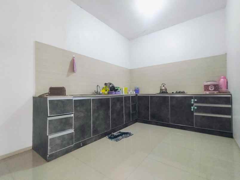 dijual rumah cluster greenwood golden