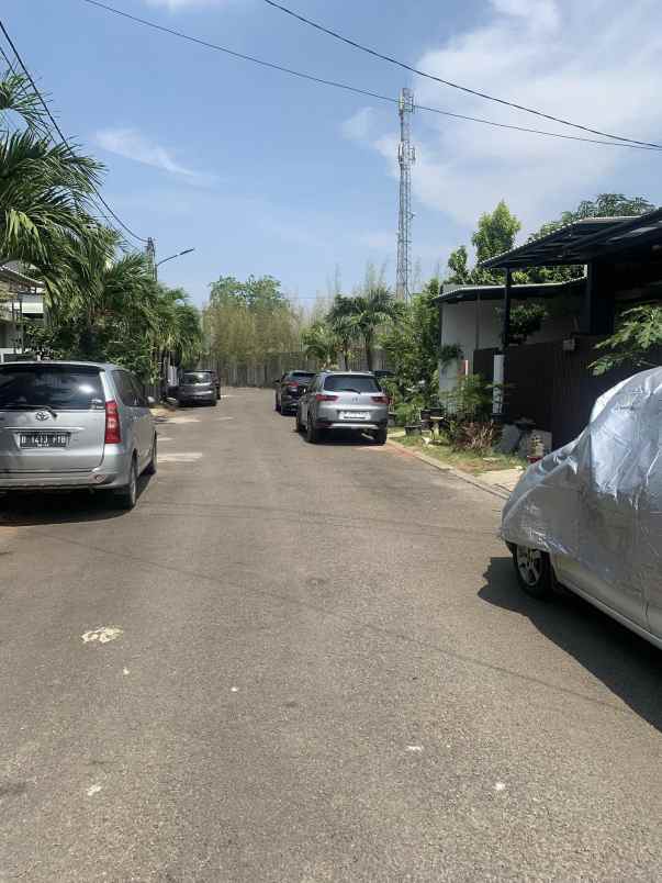 dijual rumah cluster ifolia kota