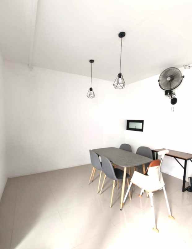 dijual rumah cluster lavesh harapan