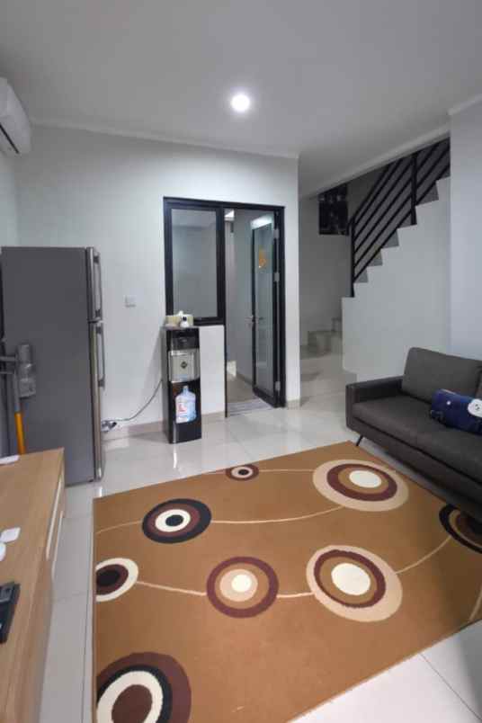 dijual rumah cluster magenta residence