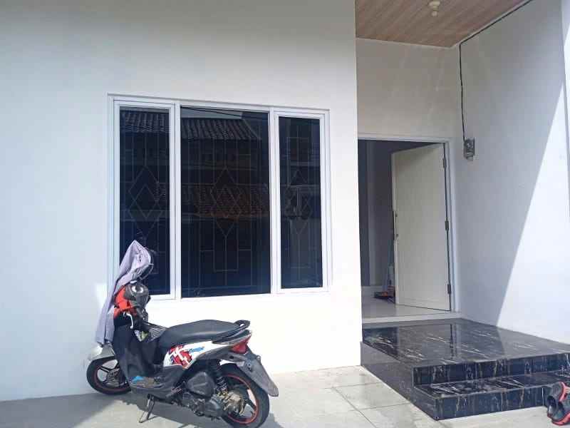 dijual rumah cluster mapel summarecon