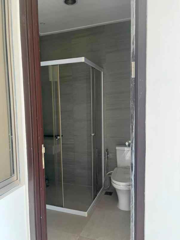 dijual rumah cluster miami pik 2