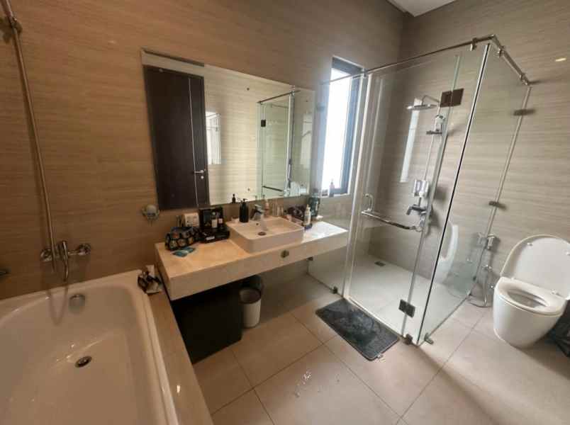 dijual rumah cluster morizen summarecon