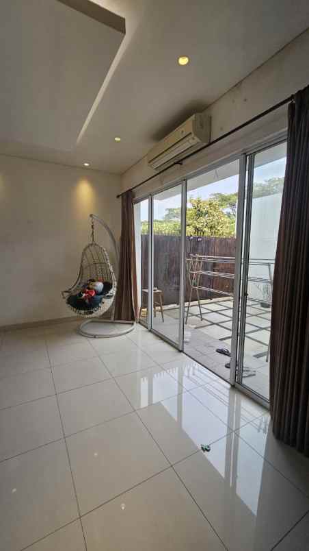 dijual rumah cluster palm spring