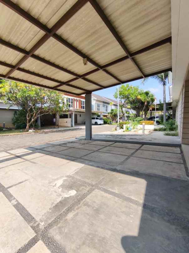 dijual rumah cluster palm spring