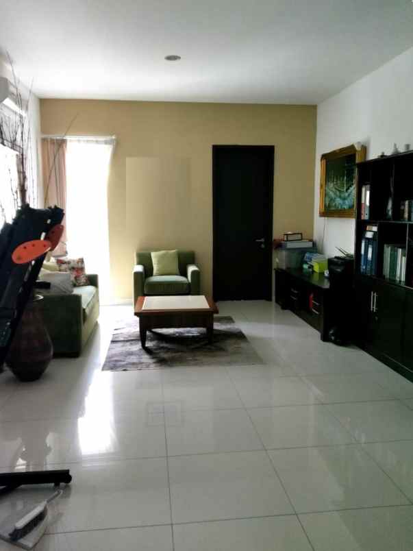 dijual rumah cluster palm spring jgc
