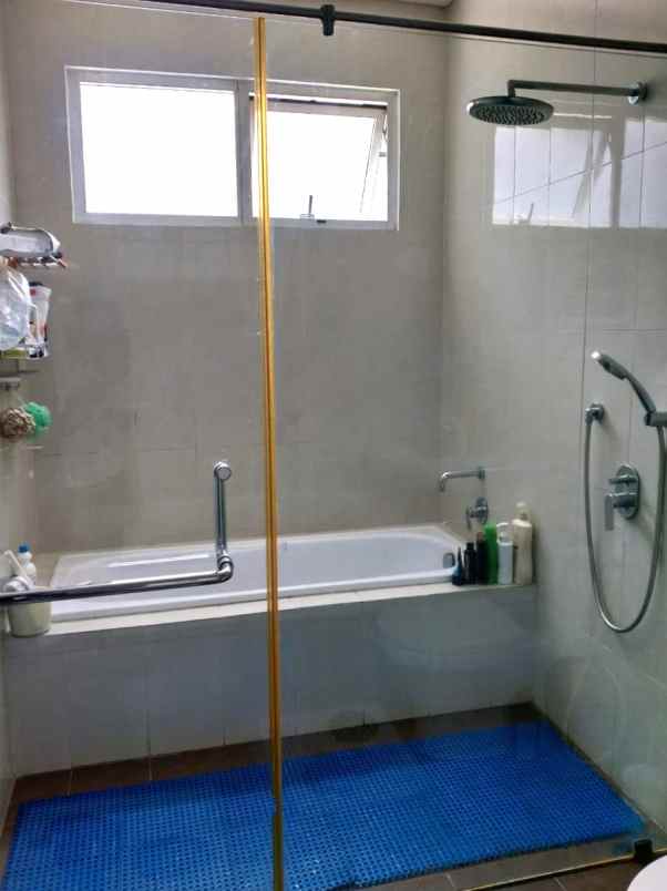 dijual rumah cluster palm spring jgc