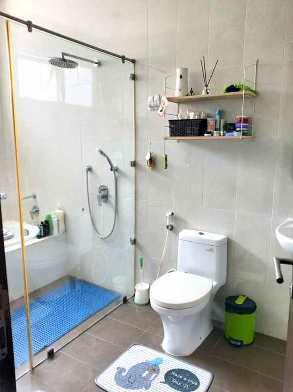 dijual rumah cluster palm spring jgc