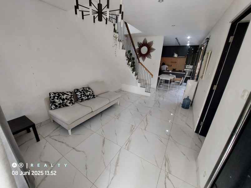 dijual rumah cluster resor dago pakar