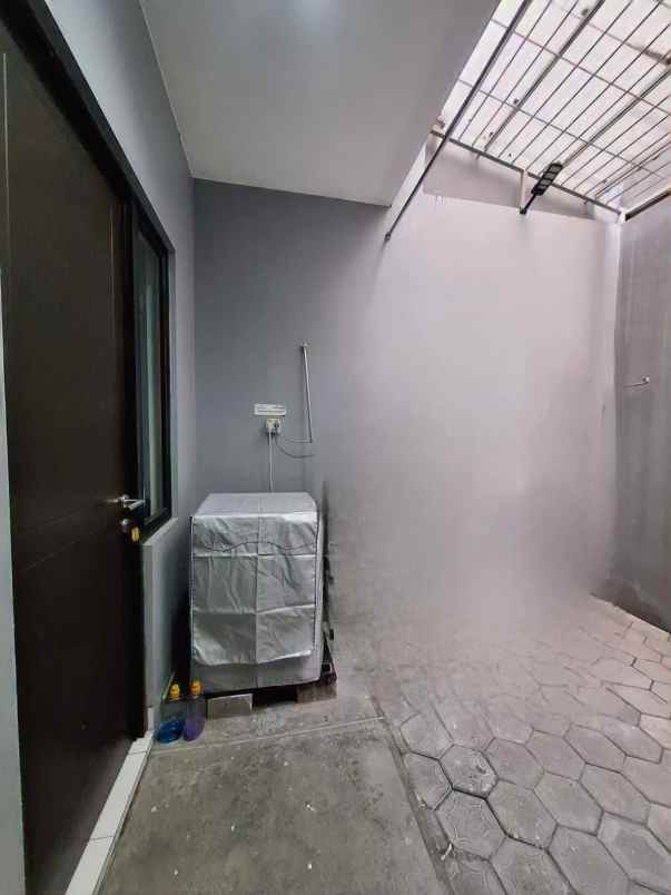 dijual rumah cluster shinano jgc