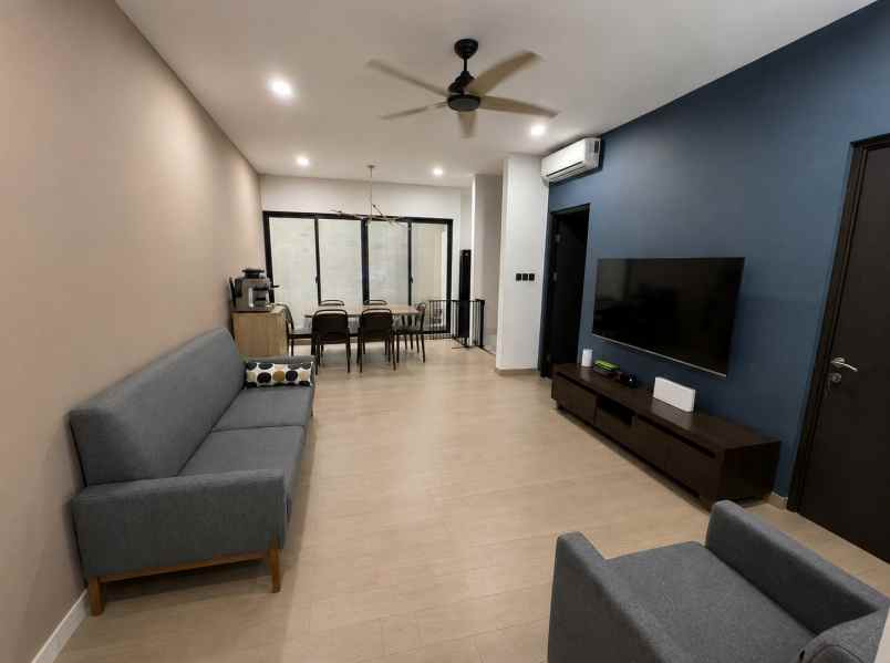 dijual rumah cluster wisteria metland