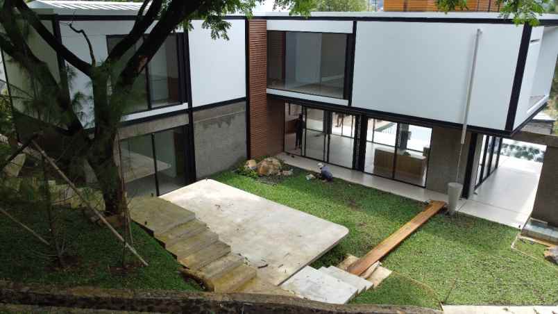 dijual rumah dago village bukit dago