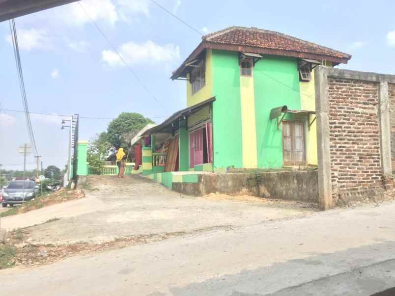 dijual rumah depan polsek gedong tataan