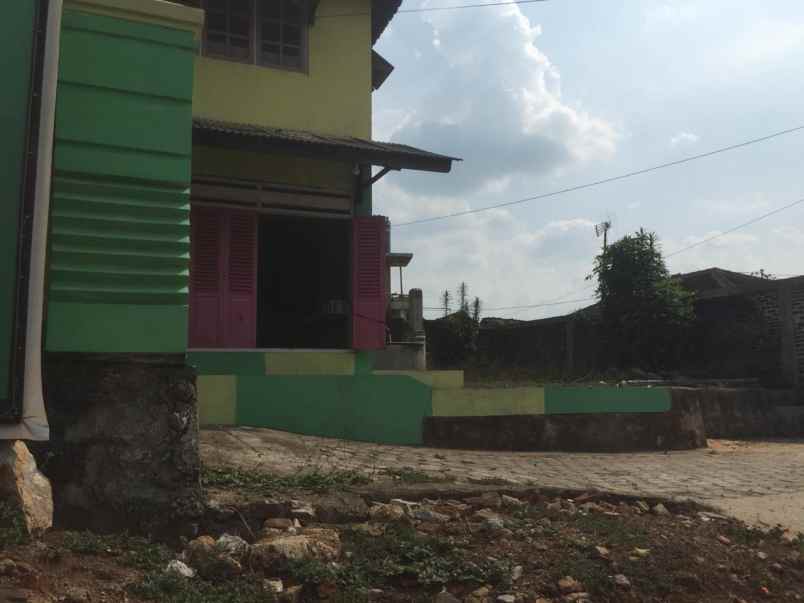 dijual rumah depan polsek gedong tataan
