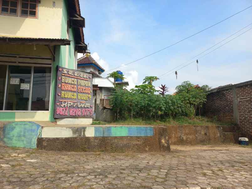 dijual rumah depan polsek gedong tataan