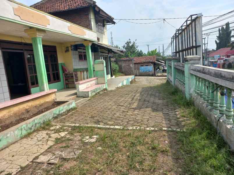 dijual rumah depan polsek gedong tataan