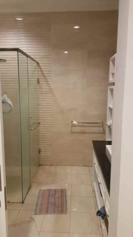 dijual rumah dharmahusada