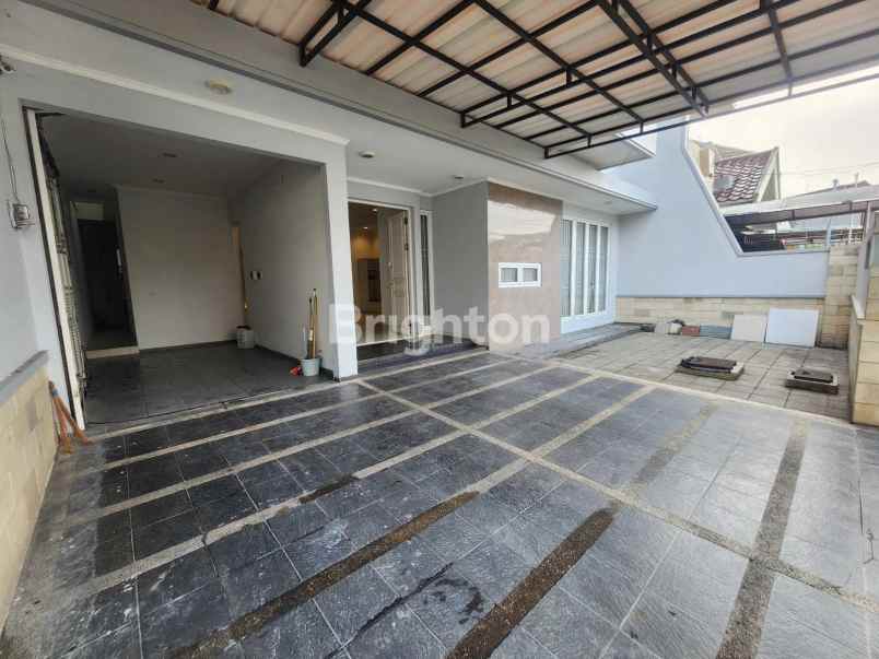 dijual rumah dharmahusada