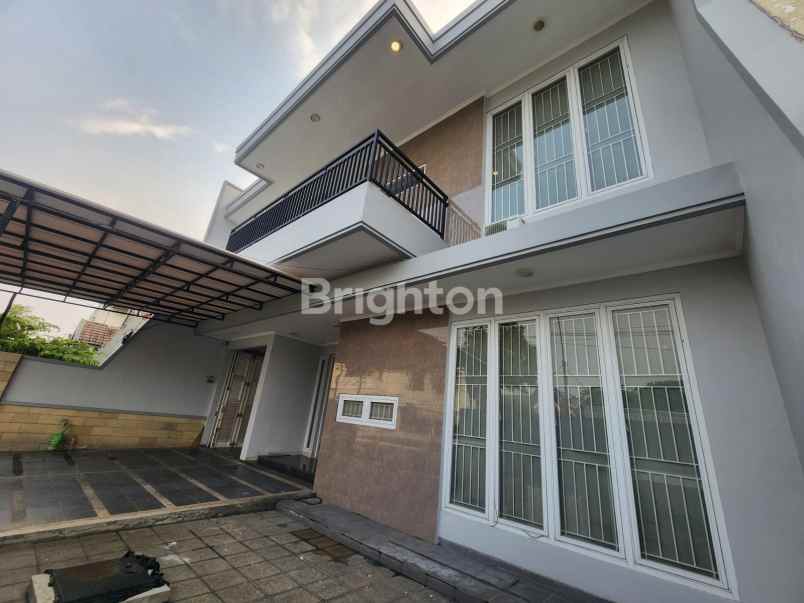 dijual rumah dharmahusada