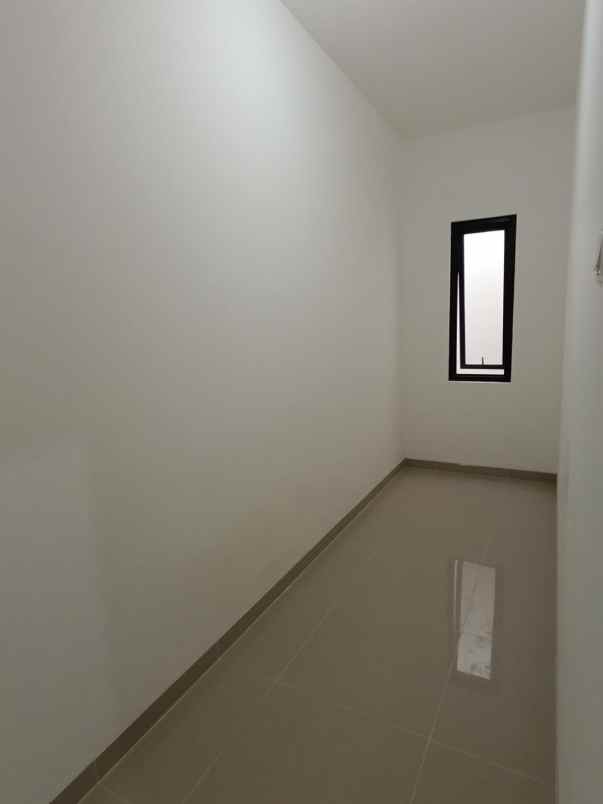 dijual rumah di jelambar jakarta barat