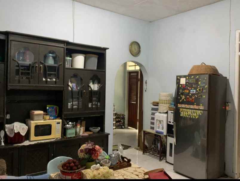 dijual rumah di jl saturnus utara margahayu raya