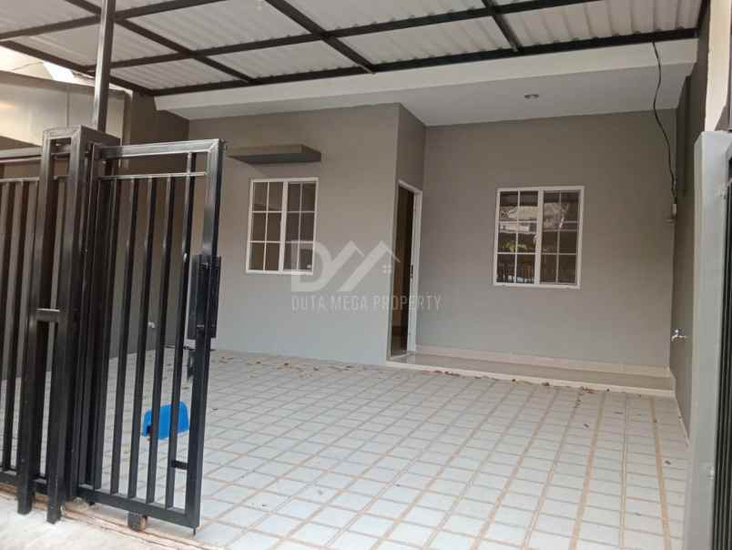 dijual rumah di nusa loka bsd