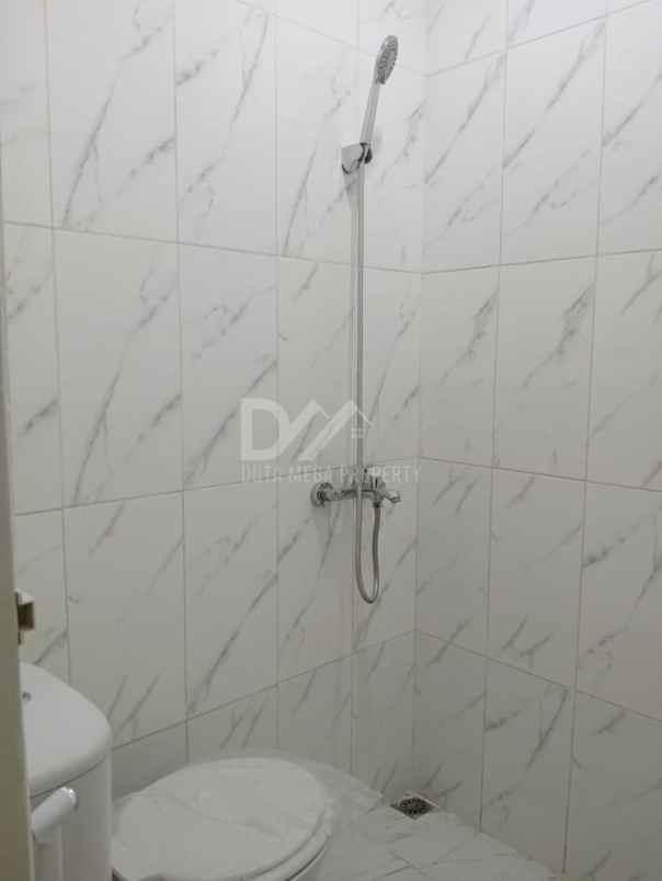 dijual rumah di nusa loka bsd