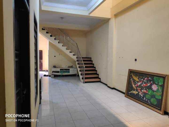 dijual rumah di perum sinar waluyo semarang