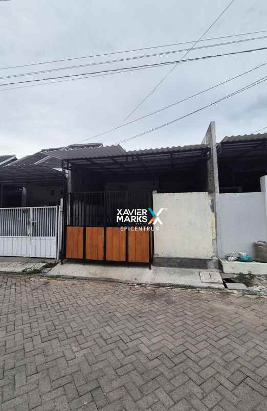 dijual rumah di wonorejo selatan harga under market