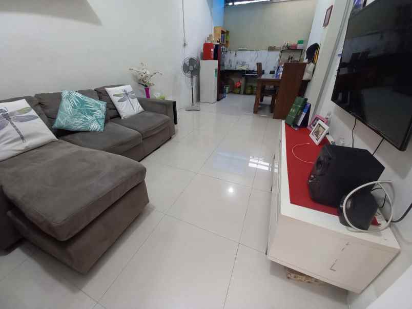dijual rumah dijual rumah di jl