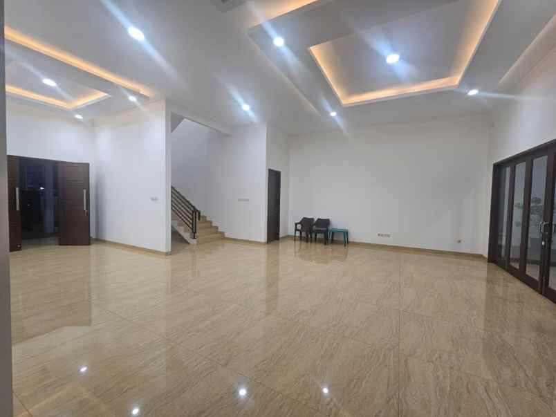 dijual rumah duren sawit