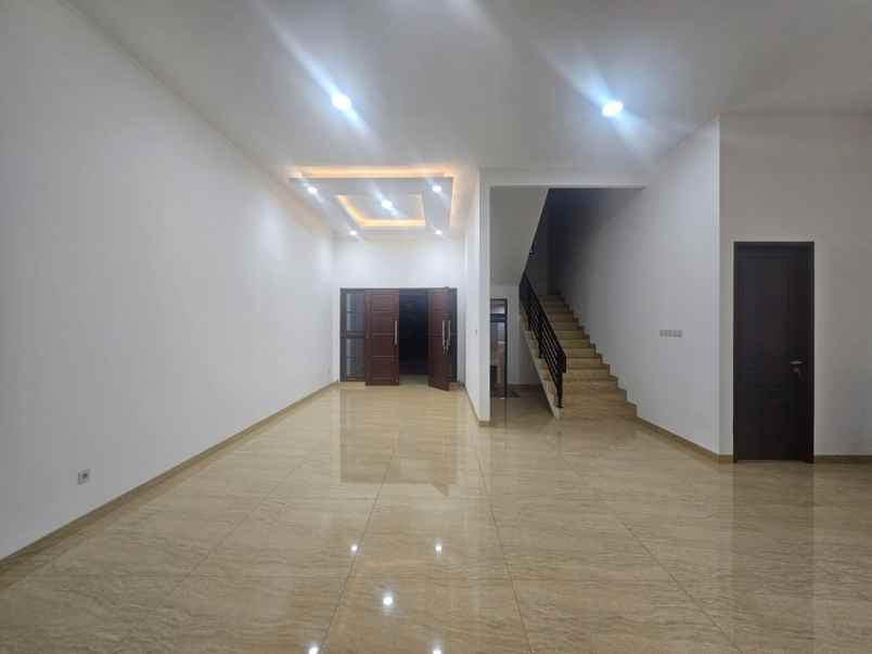 dijual rumah duren sawit