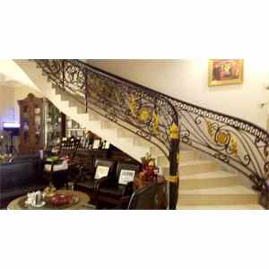 dijual rumah duren sawit pondok kelapa