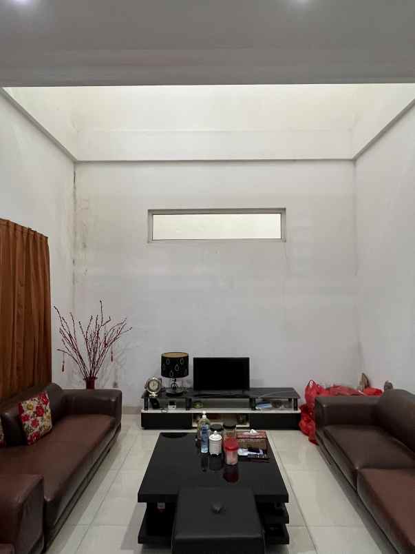 dijual rumah duren tiga