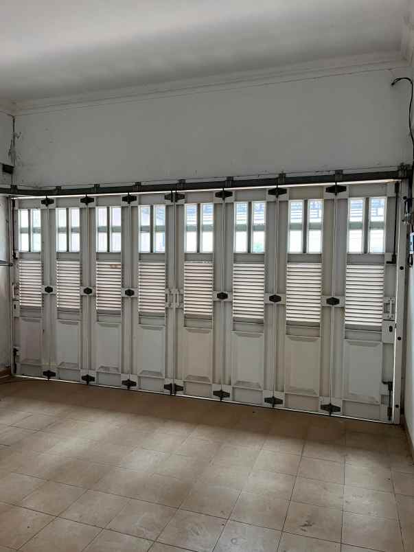 dijual rumah duren tiga