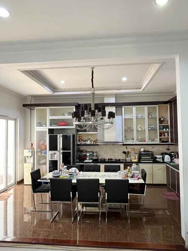 dijual rumah duren tiga