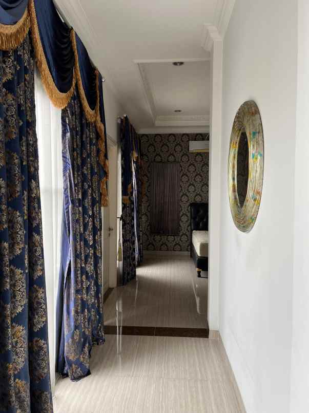 dijual rumah duren tiga