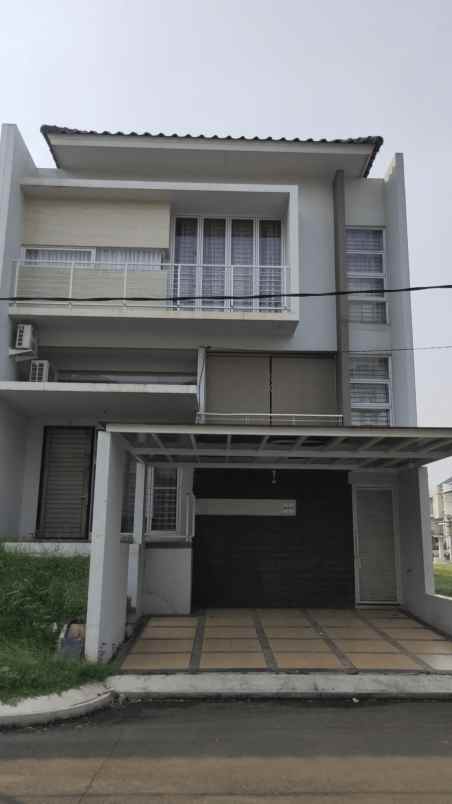 dijual rumah duta garden benda