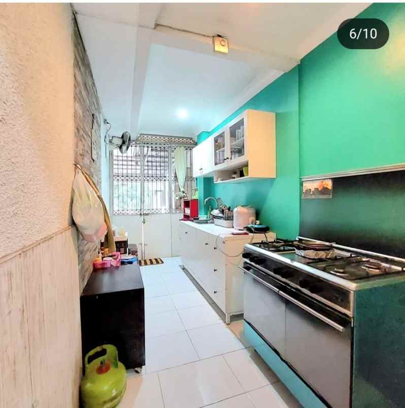 dijual rumah emerald view