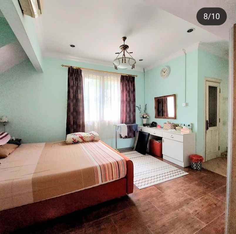 dijual rumah emerald view