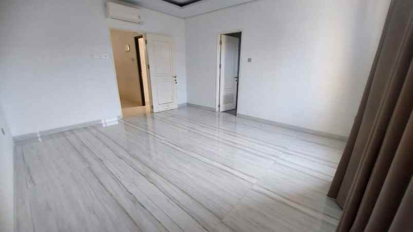 dijual rumah gading grande kelapa gading