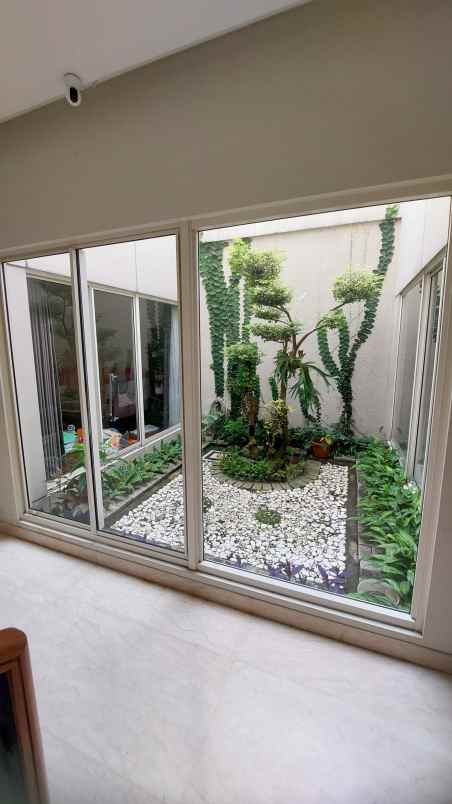 dijual rumah gading serpong cluster