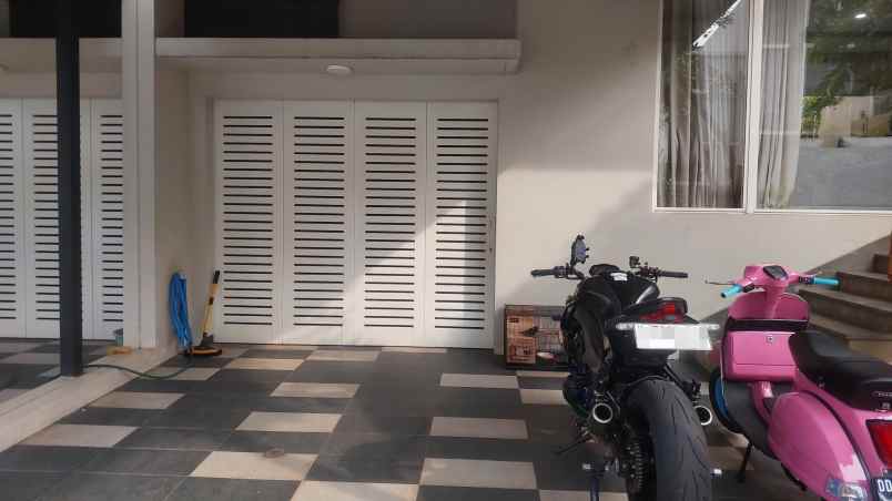 dijual rumah gading serpong cluster