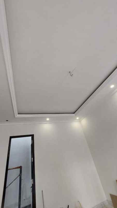 dijual rumah galaxy bumi permai