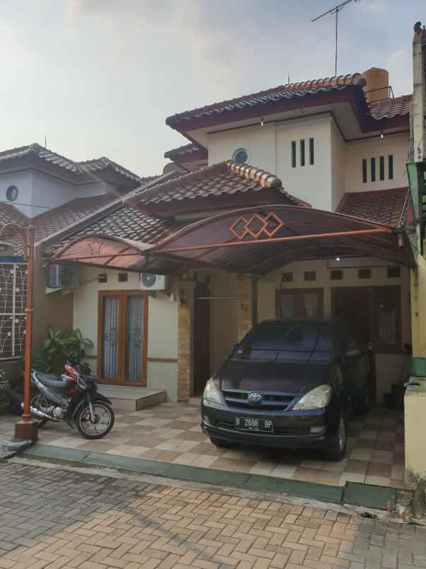 dijual rumah gedong pasar rebo jakarta