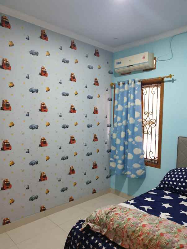 dijual rumah gedong pasar rebo jakarta