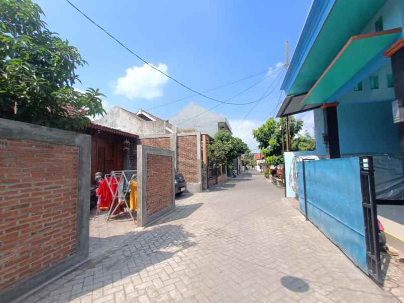 dijual rumah gedongkiwo