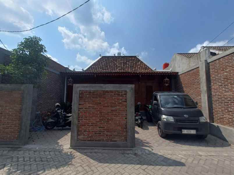 dijual rumah gedongkiwo